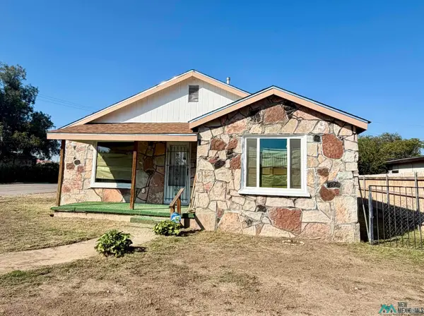 122 Stanton Avenue, Roswell, NM 88201