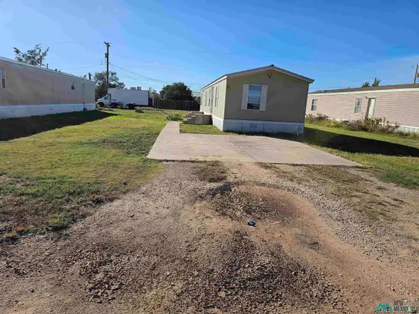 911 Redwine Ball, Portales, NM 88130