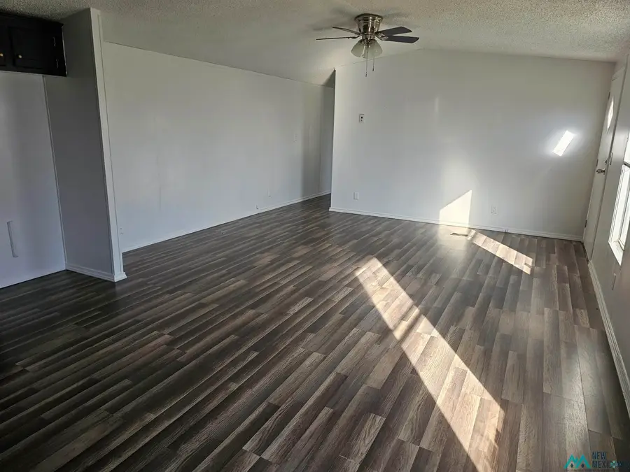 911 Redwine Ball, Portales, NM 88130 - Image #2