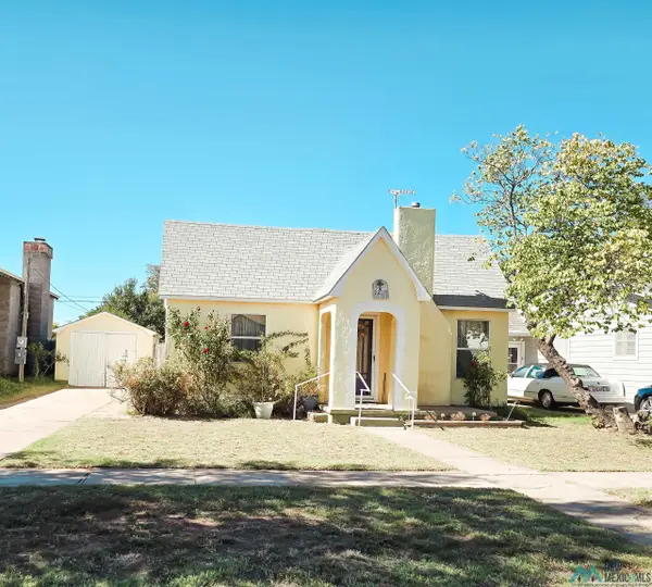 1208 Ross, Clovis, NM 88101