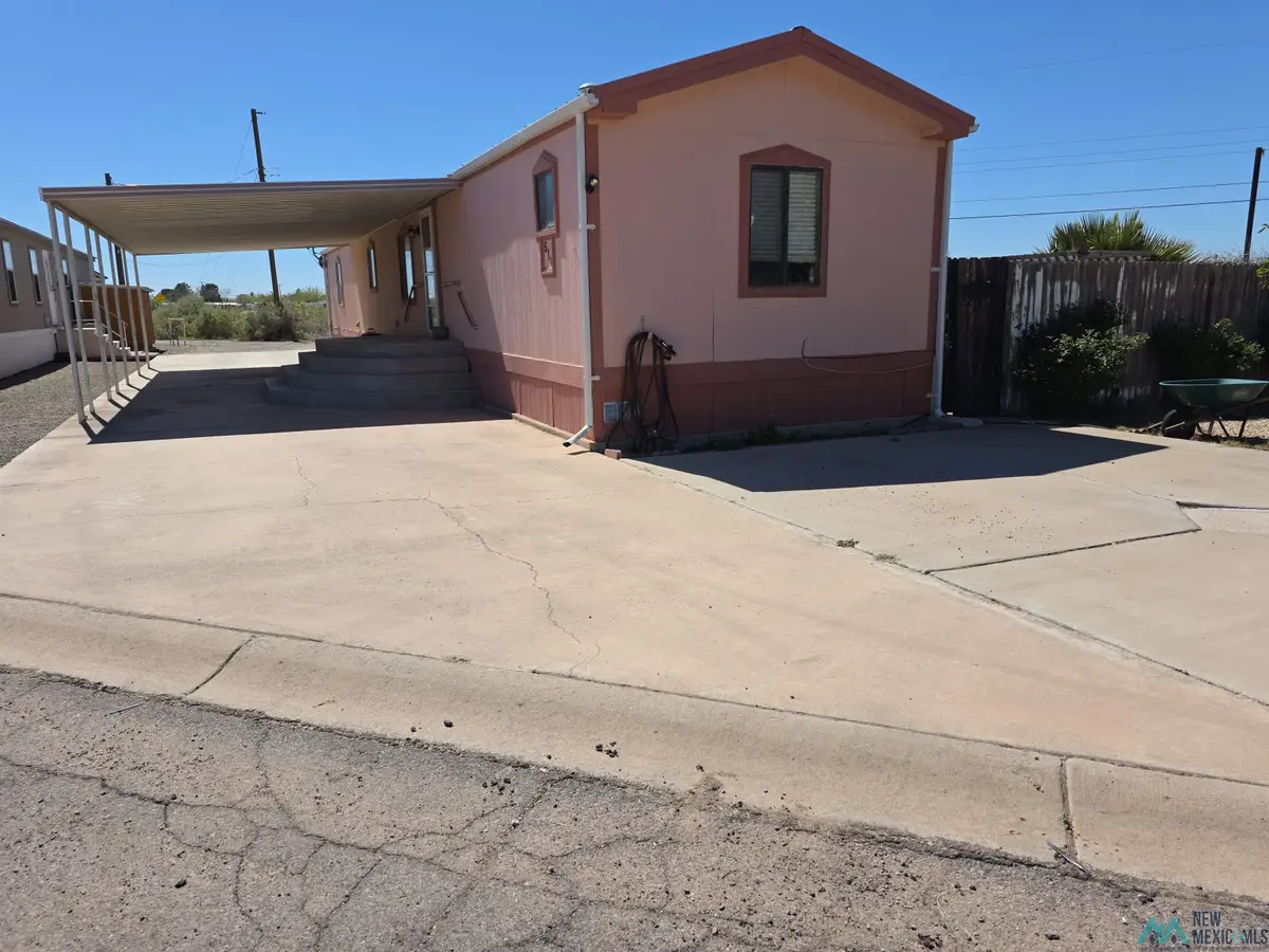 510 N Acoma Dr Dr, Deming, NM 88030-3717 - #1
