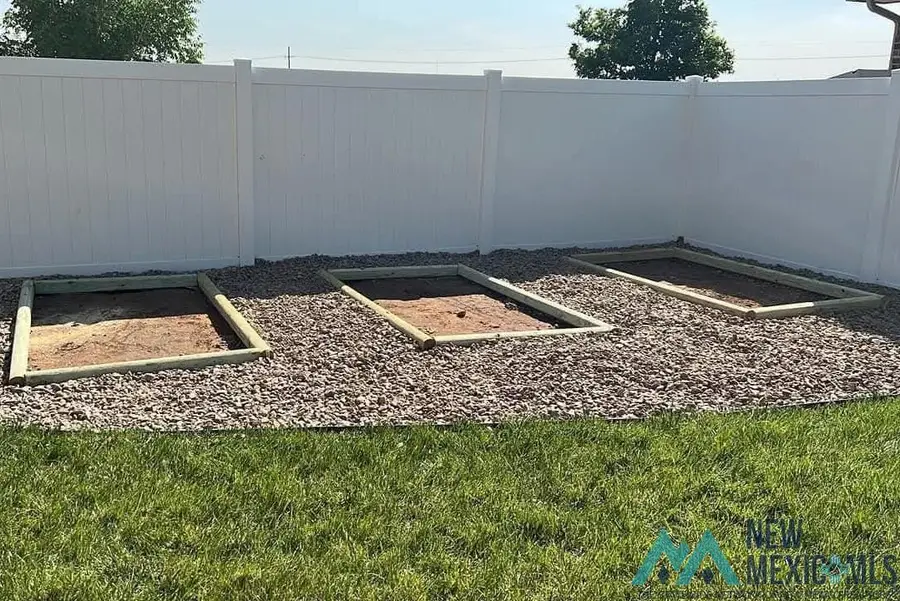 1220 Oakwood Circle, Portales, NM  - Image #2