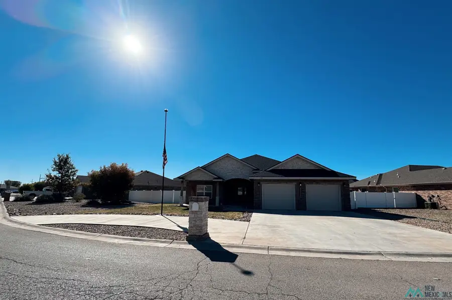 1220 Oakwood Circle, Portales, NM  - Image #3