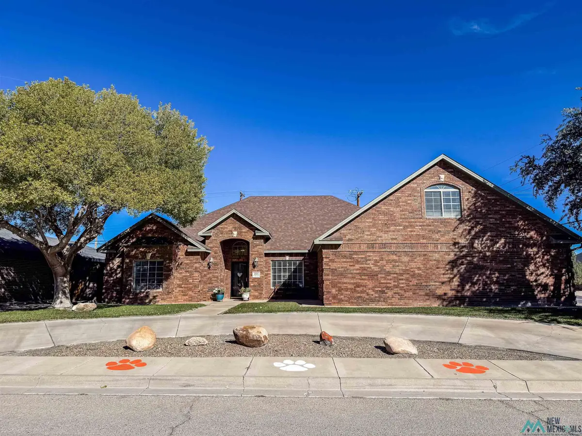 2002 W Ray Avenue, Artesia, NM 88210 - Image #1