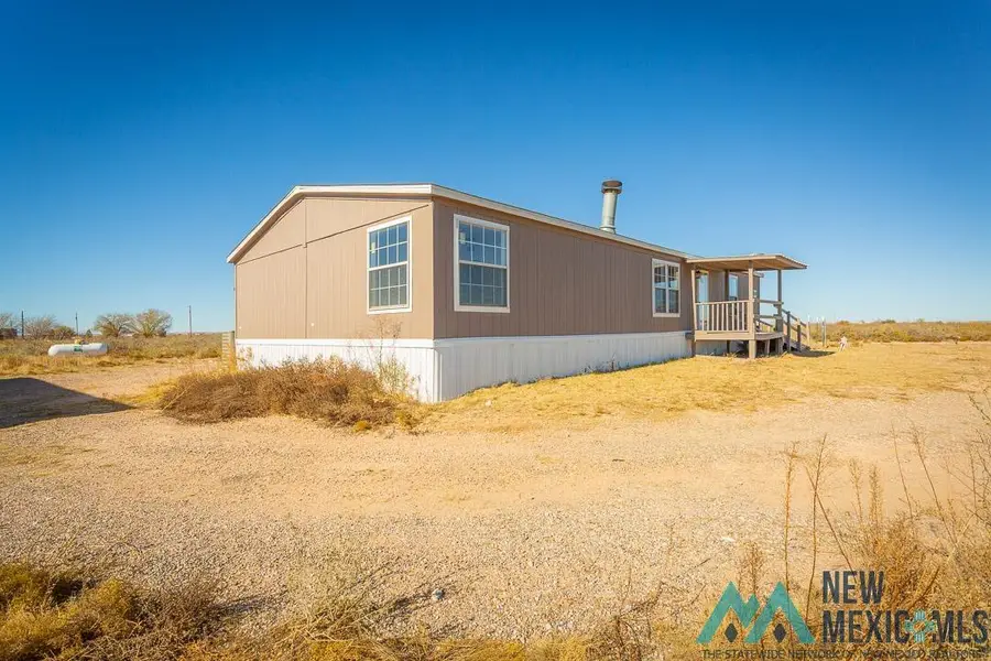 328 Wrangler Road, Roswell, NM 88201 - Image #2