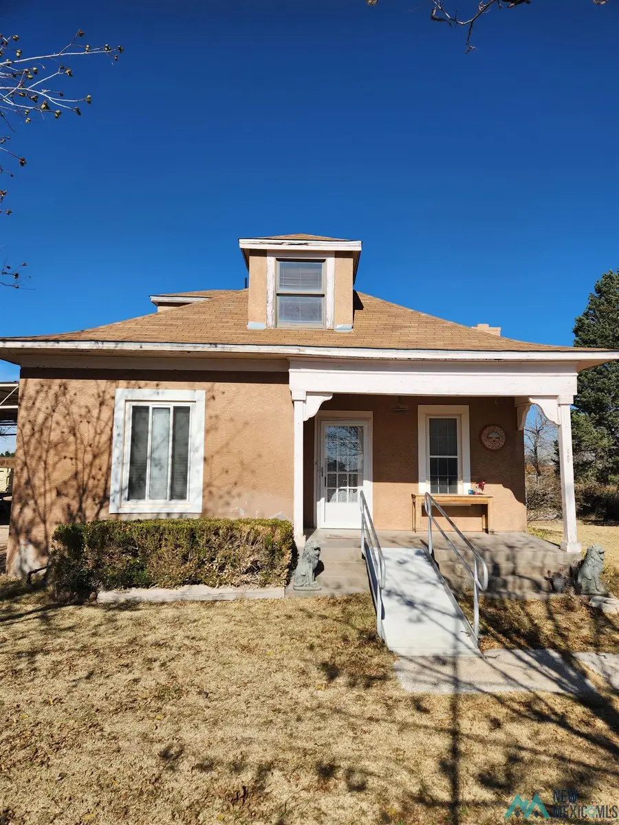 905 W Pine Lodge Road, Roswell, NM 88201 - #3