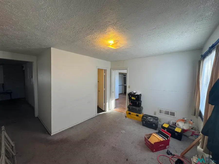 207 Elizabeth Street, Gallup, NM 87301 - Image #2