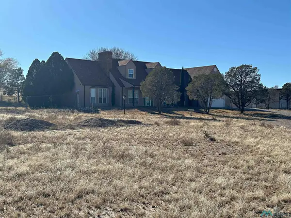 40 Loma Verde Lane, Roswell, NM 88203