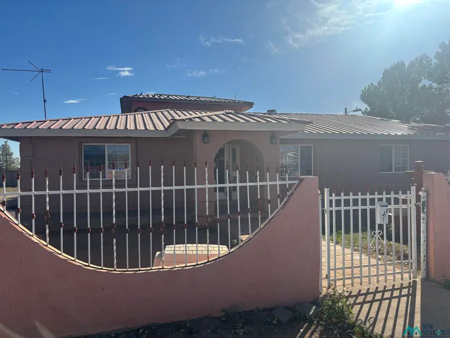 418 High Street, Columbus, NM 88029 - Image #2