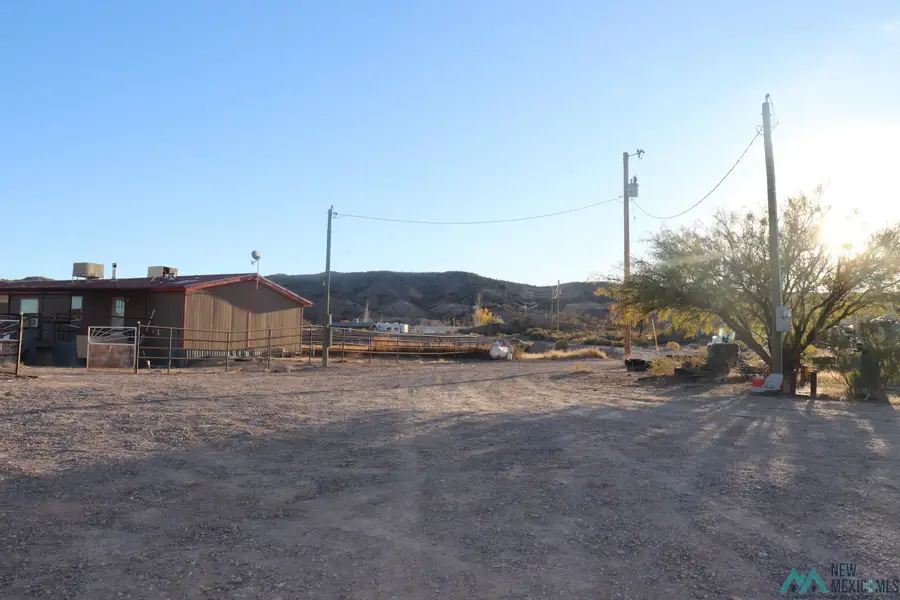 205 Las Palomas Canyon Road, Williamsburg, NM 87942 - Image #2