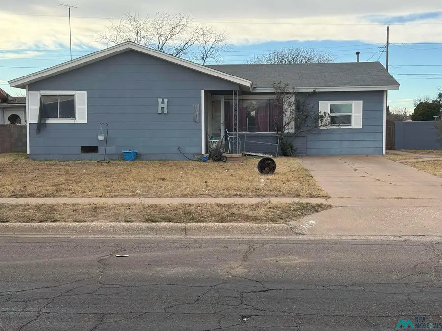 1735 N Steven Drive, Hobbs, NM 88240 - Image #2