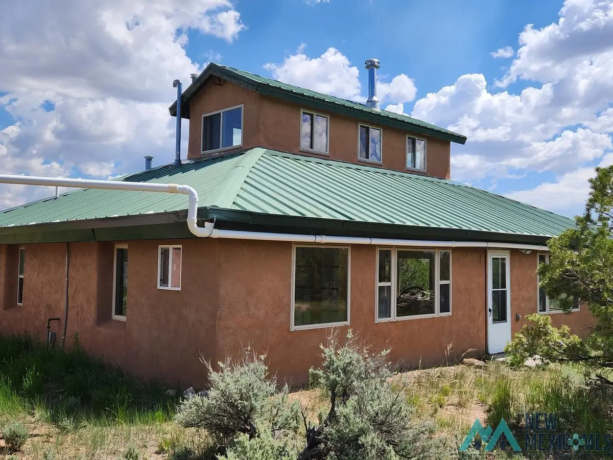 17 Aquaje Road, Tres Piedras, NM 87577 - Image #1