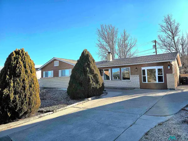 703 Julie Circle, Gallup, NM 87301