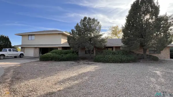 8 Walking Cane Lane, Roswell, NM 88201