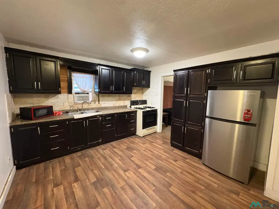 118 W Nebraska Avenue, Jal, NM 88252 - Image #2