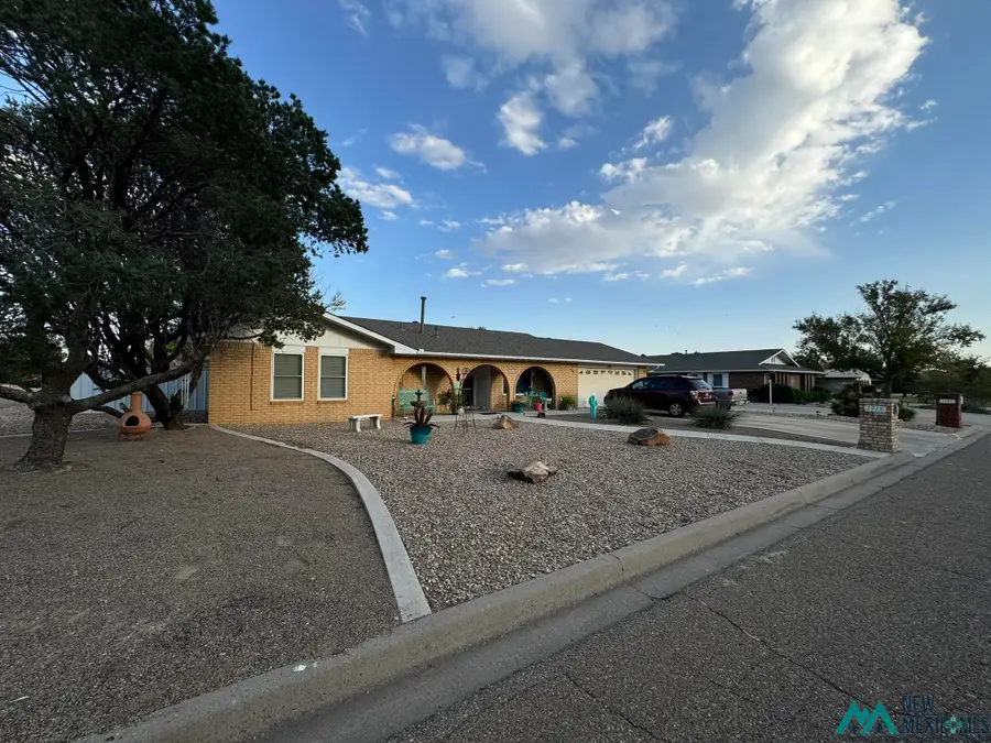 1913 Fairway Terrace Drive, Clovis, NM 88101 - Image #2