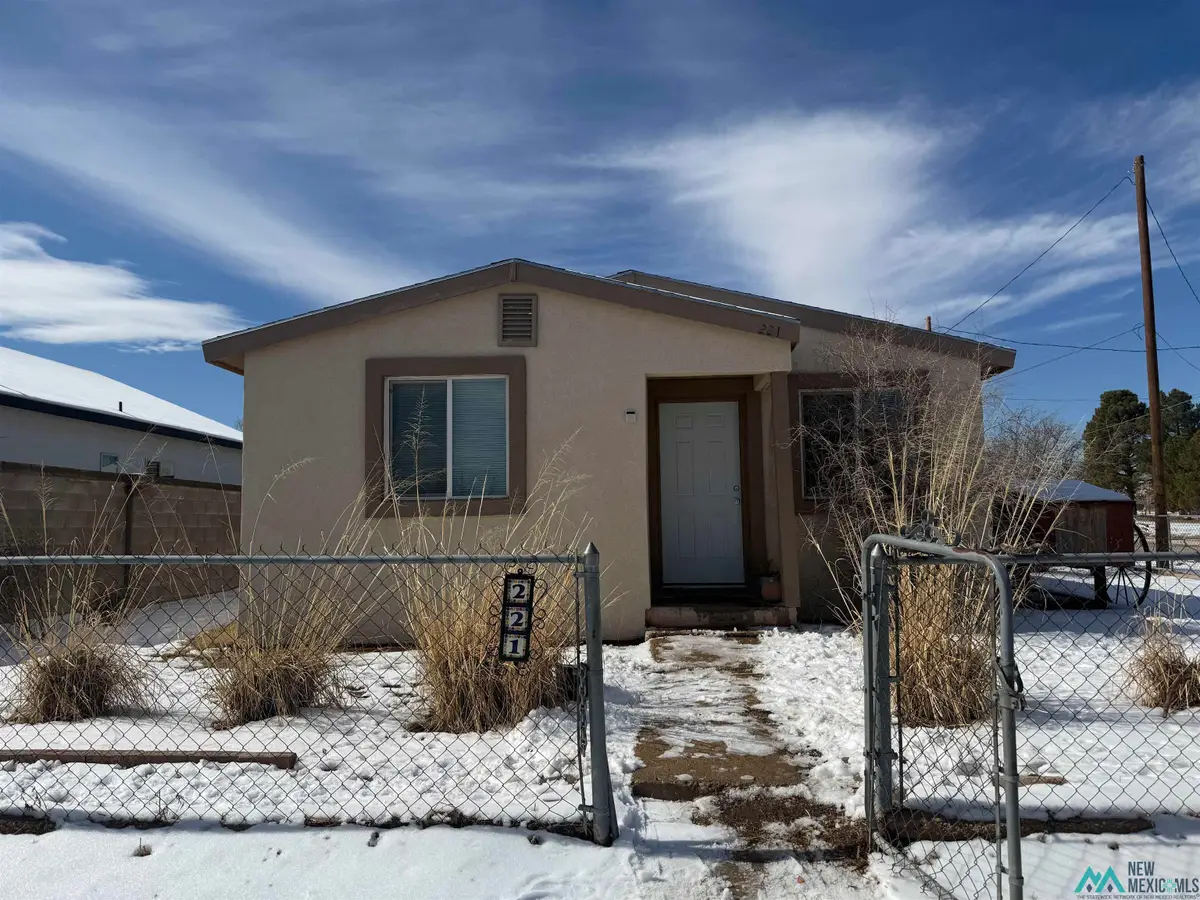221 N Fifth Street, Carlsbad, NM 88220 - Image #1