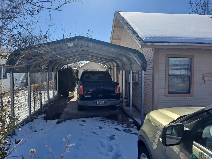 609 W Dallas Avenue, Artesia, NM 88210 - Image #2