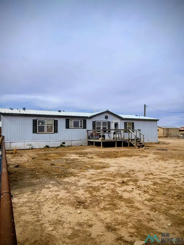 5234 W Country Club Road, Roswell, NM 88201