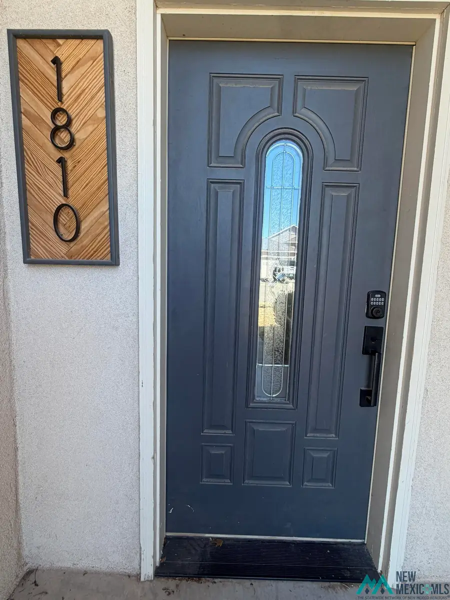 1810 Hays Drive, Carlsbad, NM 88220 - Image #2