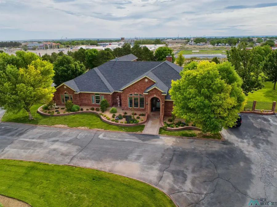 205 S 26th Street, Artesia, NM 88210 - Image #2