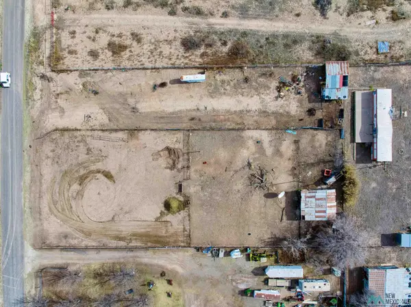 1703 W Quay Street, Carlsbad, NM 88220