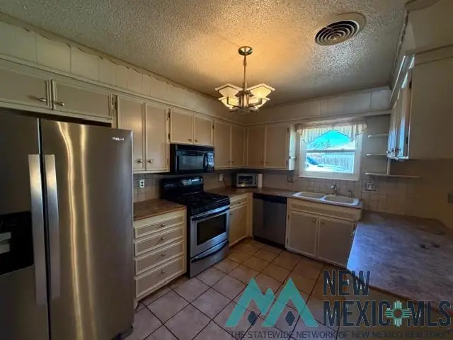 1108 Sandia Drive, Clovis, NM 88101 - #3