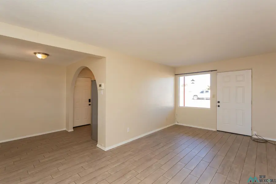 1413 W Yucca Avenue, Artesia, NM 88210 - Image #2