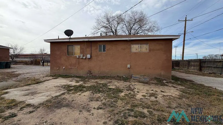 712 W Hill Avenue, Gallup, NM 87301 - #2