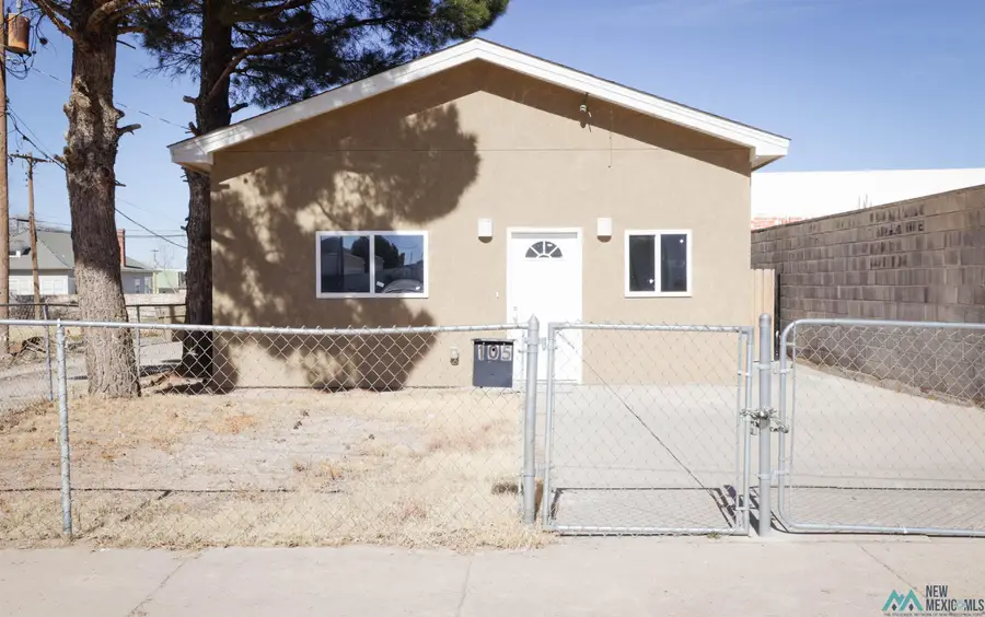 105 Mathews Street, Roswell, NM 88203 - Image #2