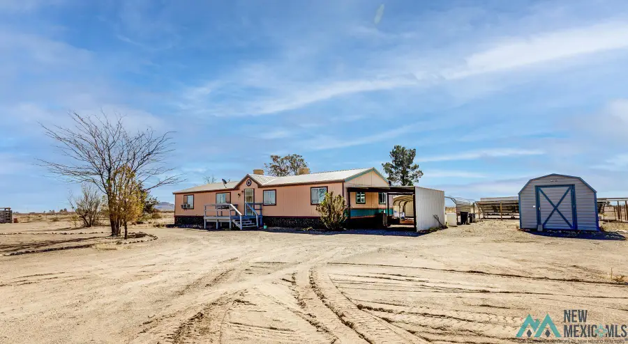 5460 SE Luchsinger Road, Deming, NM 88030 - #3