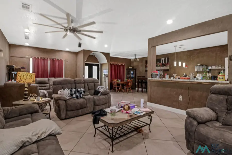 4811 Adobe Drive, Carlsbad, NM 88220 - Image #3