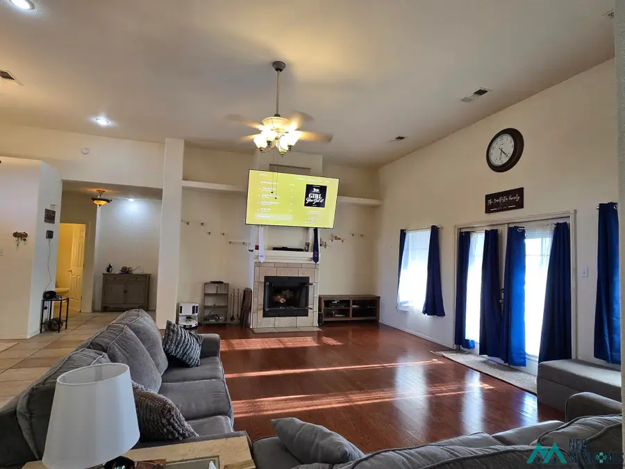 507 Oakwood Place, Carlsbad, NM 88220 - #2