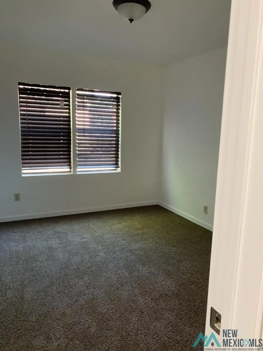 707 E 5th Street, Roswell, NM 88201 - #3