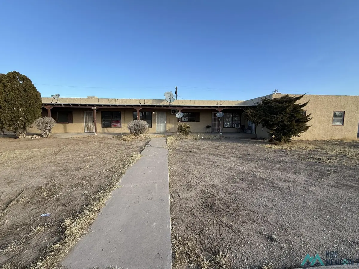 1506 W Yucca Avenue, Artesia, NM 88210 - #1
