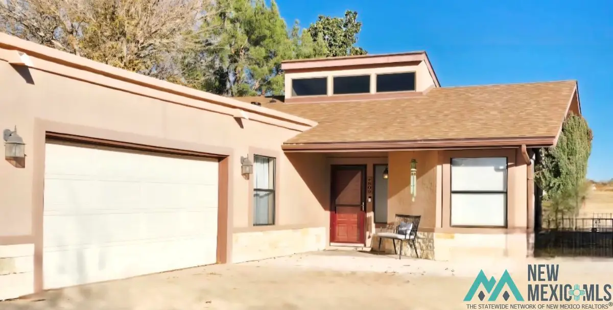 809 Tanoan Court, Carlsbad, NM 88220 - #1