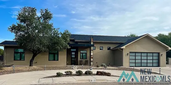 913 Brazos Street, Roswell, NM 88201