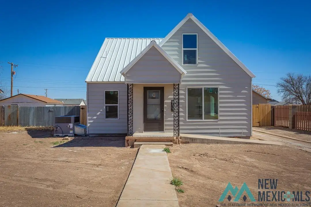 911 S Roselawn Avenue, Artesia, NM 88210 - #1