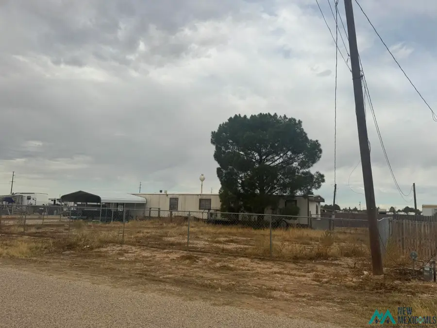5609 & 5611 Sioux Road, Carlsbad, NM 88220 - #3