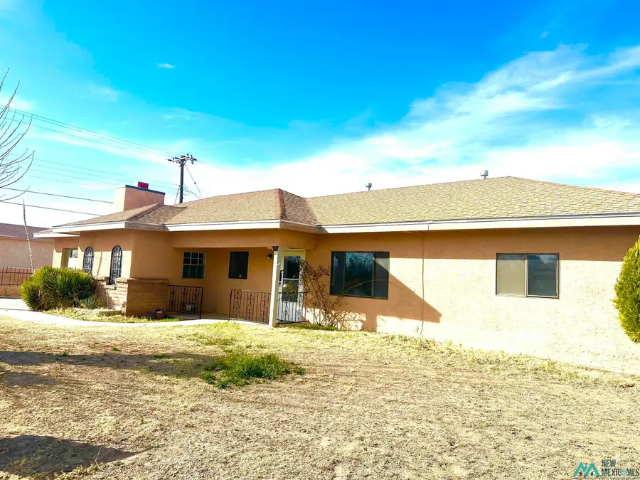 318 S Sequoia Avenue, Roswell, NM 88203 - #3