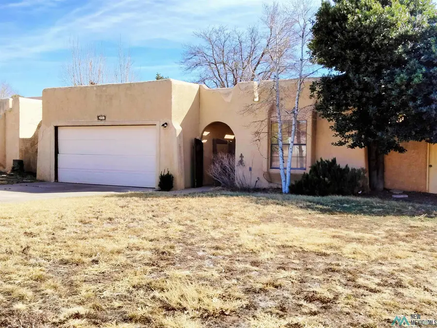 921 Laurelwood Drive, Clovis, NM 88101 - #3