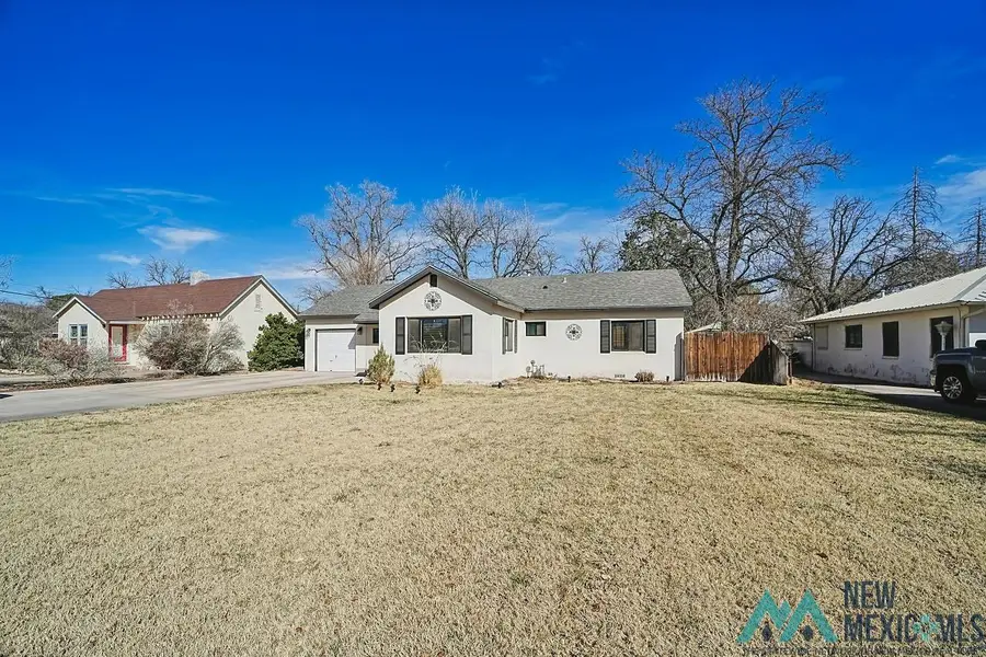 612 Lakeside Drive, Carlsbad, NM 88220 - #2