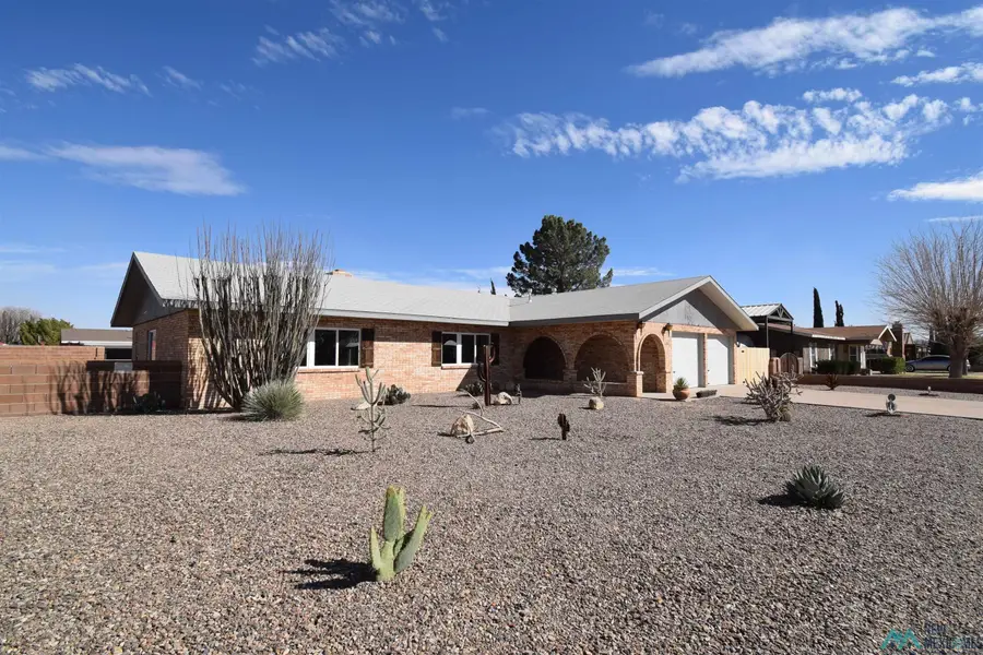 1201 S Allen St, Deming, NM 88030 - #2