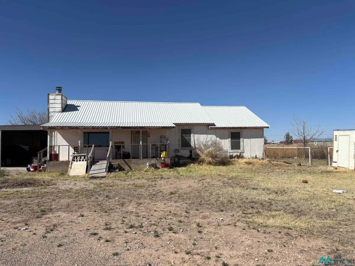 38 E Jackson Road, Artesia, NM 88210 - #1