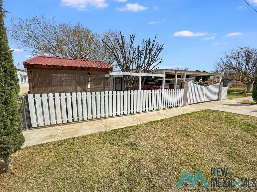 704 S Mckinley Street, Hobbs, NM 88240 - #2