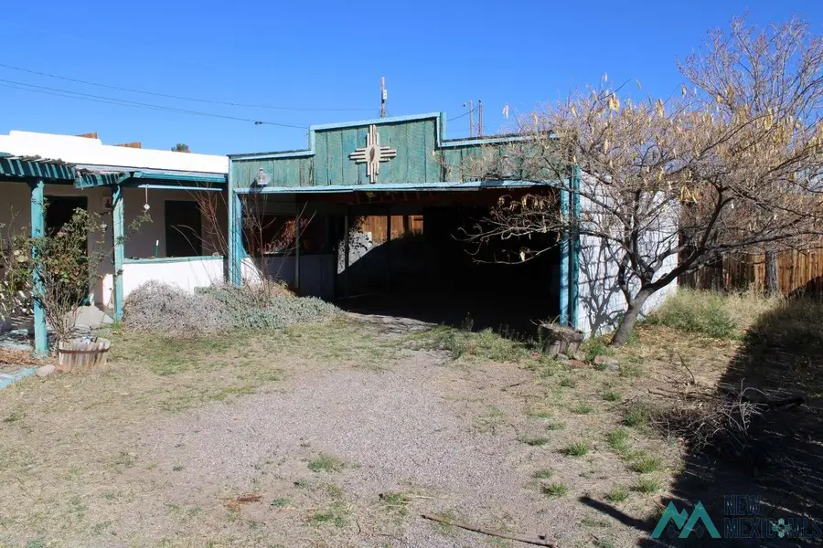 825 W 4th Avenue, Truth Or Consequences, NM 87901 - #2