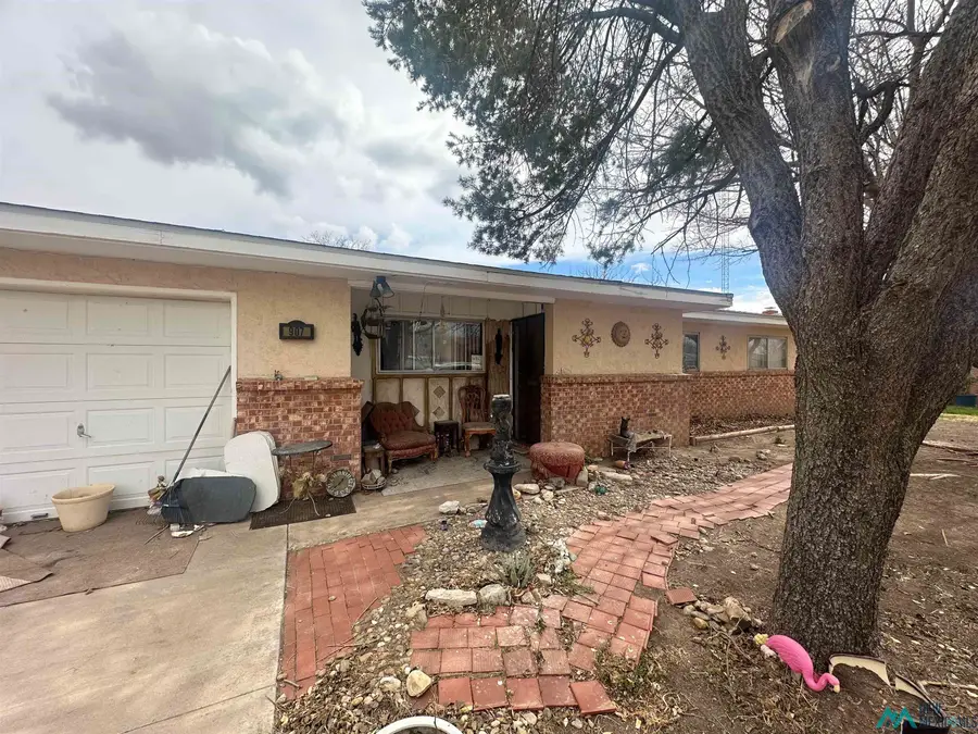 907 Pequeno Camino, Roswell, NM 88203 - #2