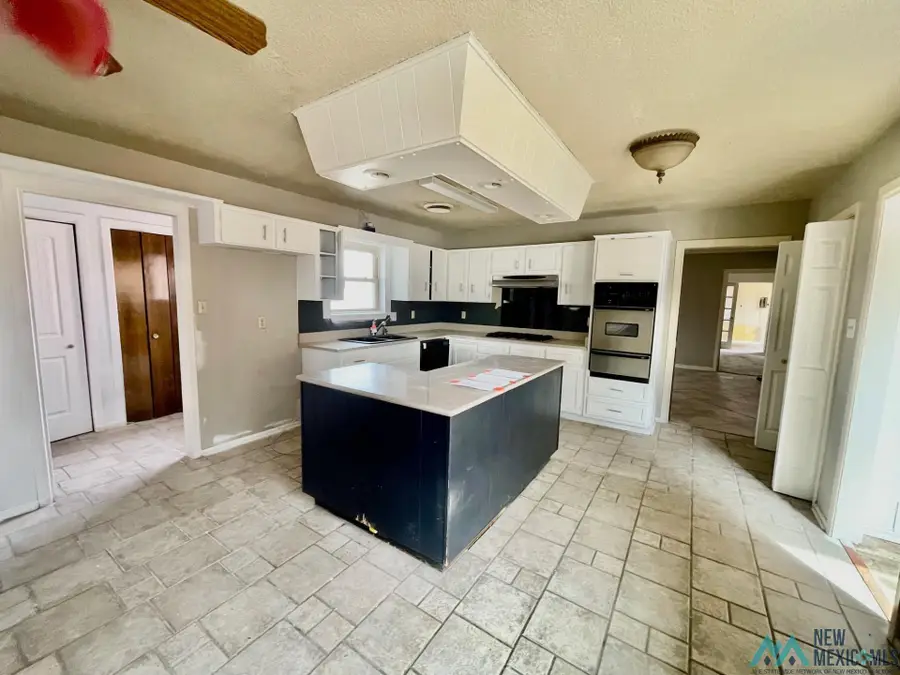 718 W Avenue B, Lovington, NM 88260 - #3
