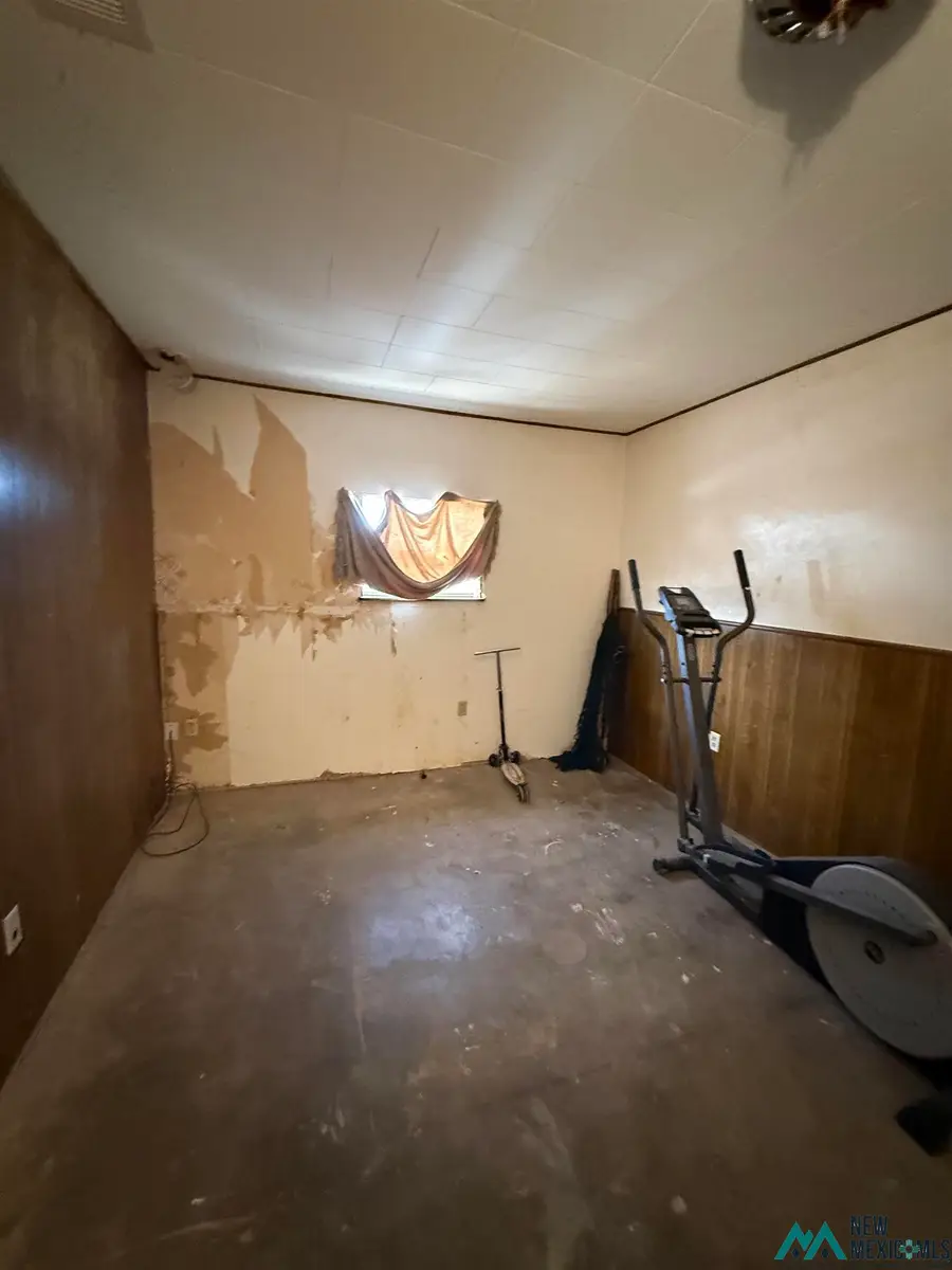 1810 W Feather Street, Artesia, NM 88210 - #2