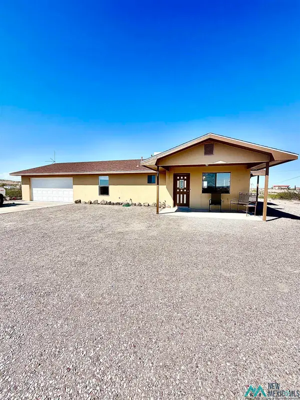 31 Underwood Boulevard, Elephant Butte, NM 87935